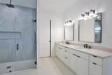 2335 Oak Terrace - Photo 18