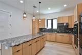 2335 Oak Terrace - Photo 3