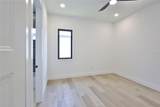 2335 Oak Terrace - Photo 32