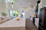 2475 Bay Street - Photo 19