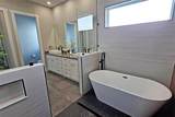 2475 Bay Street - Photo 31