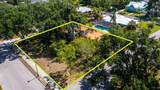 219 24 Street - Photo 3