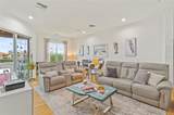 10 Franklin Court - Photo 12