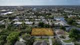 3015 Banyan Way - Photo 2