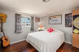 540 Grove Avenue - Photo 32