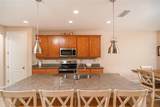 61 Quartz - Photo 28
