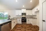 39 Riverina Drive - Photo 3