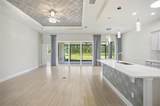 209 Hawthorn Avenue - Photo 12