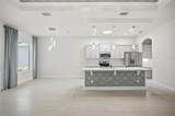 209 Hawthorn Avenue - Photo 17