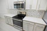 209 Hawthorn Avenue - Photo 22