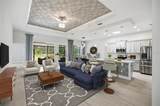 209 Hawthorn Avenue - Photo 6