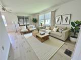 504 Hawthorne Boulevard - Photo 2