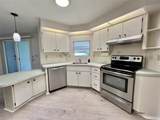 504 Hawthorne Boulevard - Photo 5