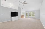 6786 Highlands Creek Boulevard - Photo 3