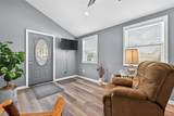 204 Crown Point Drive - Photo 15