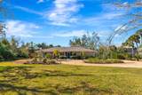 950 Oxford Drive - Photo 3