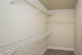 812 Voorhis Avenue - Photo 10