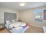 4736 Sleepy Hollow Drive - Photo 16