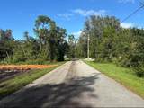 1518 Winter Road - Photo 2
