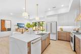 1018 Stetson Street - Photo 12