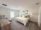 945 Laurel View Way - Photo 4