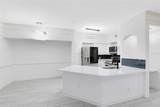 6685 Queens Borough Avenue - Photo 9
