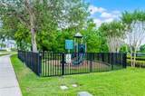 913 Bending Oak Trail - Photo 33