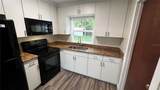 1658 Hempel Avenue - Photo 4