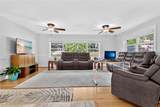 2704 Mendelin Street - Photo 5
