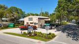 10 Barry Avenue - Photo 3