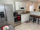 1322 Arlington Street - Photo 2