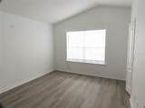 427 Wilton Circle - Photo 8