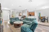 860 Hart Avenue - Photo 5