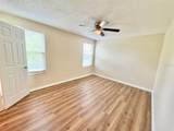 2813 Rolling Broak Drive - Photo 24