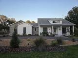 2719 Brookline Avenue - Photo 1