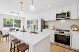 1110 Mayflower Avenue - Photo 4