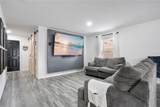 301 Salmon Way - Photo 2