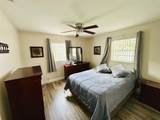 1643 Saxon Boulevard - Photo 9