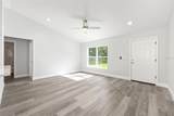 15155 30 Street - Photo 6