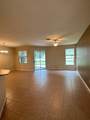 2096 The Oaks Boulevard - Photo 3