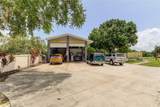 600 Saint Petersburg Dr E - Photo 2