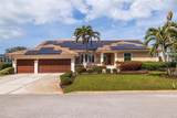 137 11TH Street - Photo 4