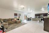 733 Garden Oaks Square - Photo 5