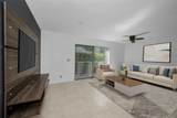 985 Wellington Court - Photo 10