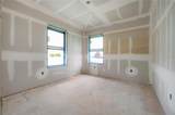 2301 Ridgewood Avenue - Photo 32