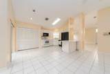 921 Linn Harbor Court - Photo 11