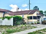 917 Dartmoor Street - Photo 3