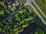 2 Amaryllis Drive - Photo 8