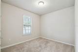 8197 Lakeview Crossing Drive - Photo 14