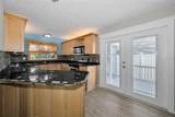 1122 Oakwood Street - Photo 8